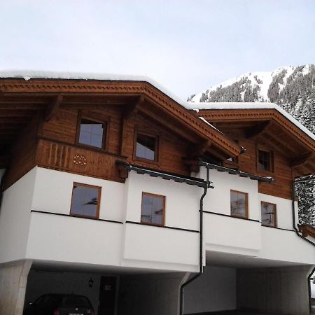 Alois & Elisabeth, Chalet Villa Tux Exterior photo